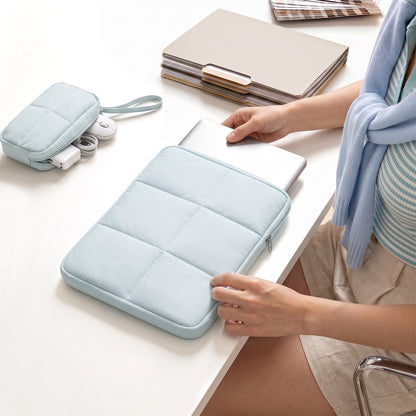 FULL DESIGN Nori Puffer Laptop Sleeve for 13-15 Inch Laptop with Free Storage Pouch