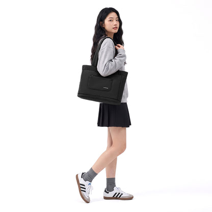 Movia Shoulder Bag